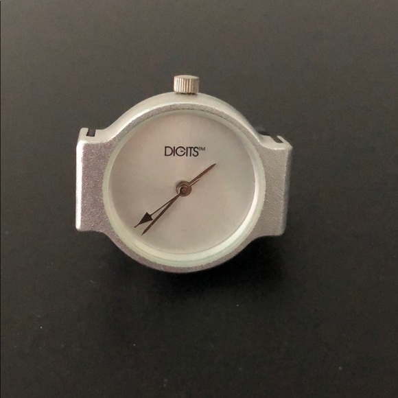 VINTAGE DIGITS RING WATCH VERY RARE - Picture 4 of 8